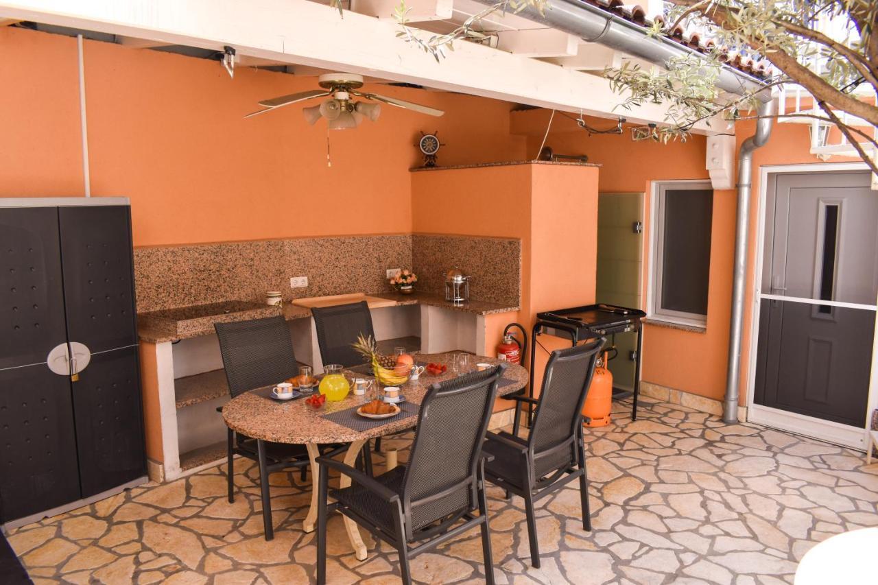 Kuca Za Odmor Antic - Holiday House Antic Novi Vinodolski Ngoại thất bức ảnh