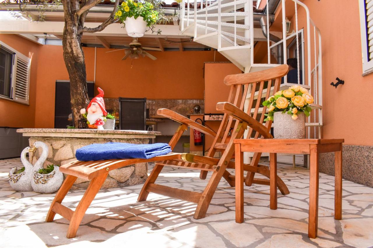 Kuca Za Odmor Antic - Holiday House Antic Novi Vinodolski Ngoại thất bức ảnh
