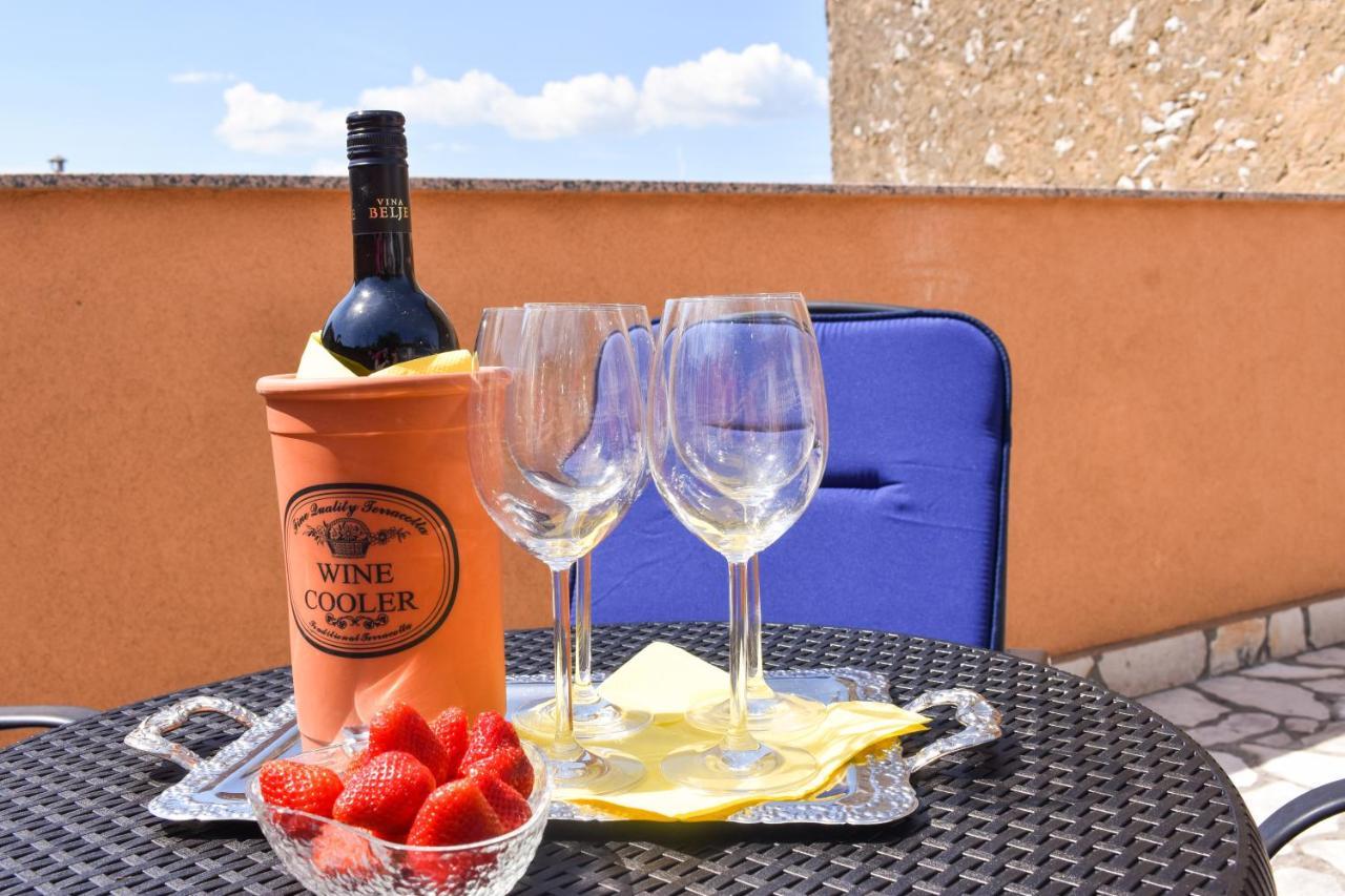 Kuca Za Odmor Antic - Holiday House Antic Novi Vinodolski Ngoại thất bức ảnh
